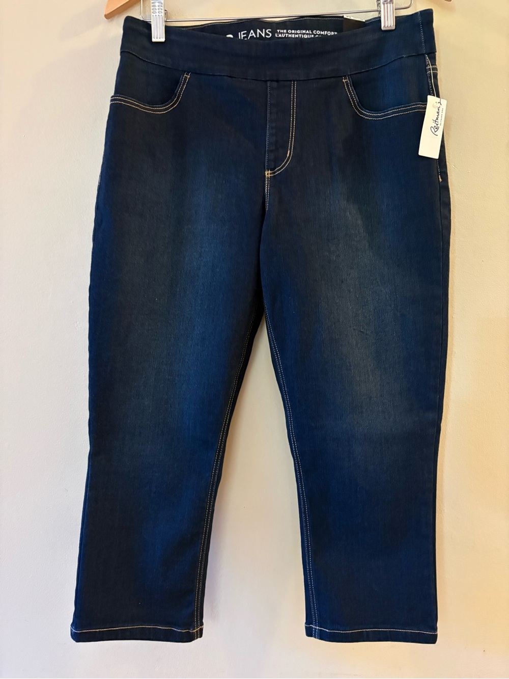 Reitmans The Original Comfort Pull On Jeans Dark Wash Capri Crop Size 30.